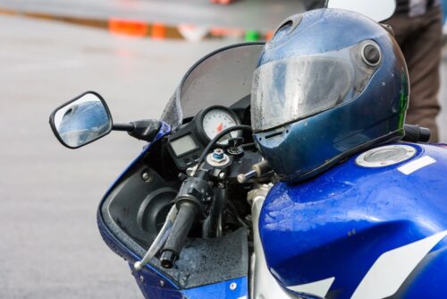 Poważny wypadek na A4 pod Wrocławiem: motocyklista w ciężkim stanie, droga zablokowana