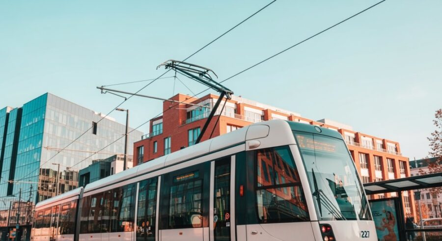 Tramwaje znów na torach po awarii na Grabiszyńskiej