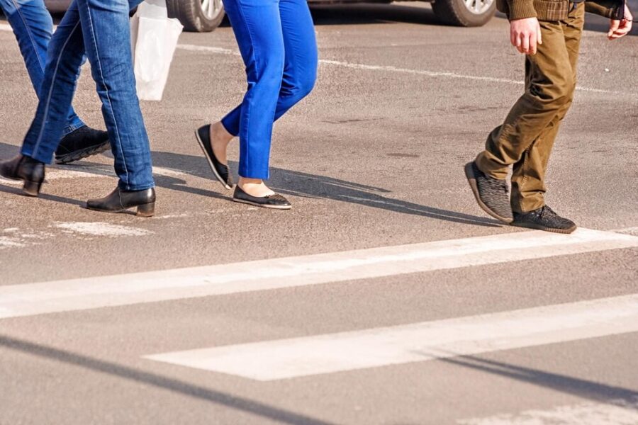Bezpieczne Dzieci w Górach: Kamizelki Odblaskowe z Własnej Ręki!