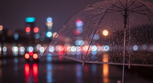 Gęsta mgła nad Wrocławiem: Ostrzeżenie IMGW dla kierowców!