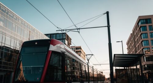 Chaos w komunikacji miejskiej we Wrocławiu: Tramwaje i autobusy zmieniają trasy!