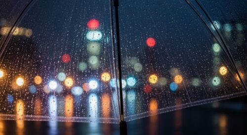 Mroźny poranek we Wrocławiu: ulice posypane solą dla bezpieczeństwa mieszkańców