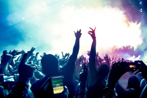 Taniec w ciszy: Nocne Silent Disco w sercu Wrocławia!