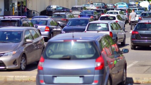 Kolizja ciężarówek paraliżuje AOW: kierowcy utknęli w korku!