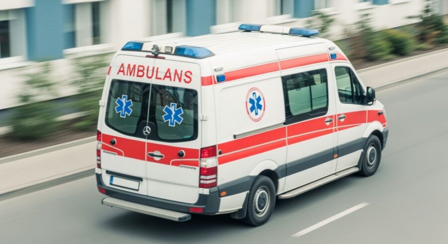 Bezpieczni na lodzie: Policjanci i ratownicy w akcji w Bukówce