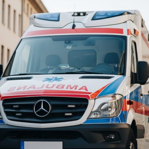 Niebezpieczne chwile w Legnicy: Policja ratuje półroczne dziecko przed tragedią