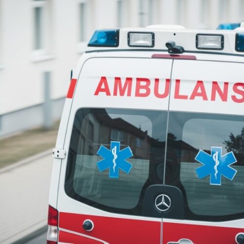 Wrocławscy policjanci z komisariatu na Śródmieściu udzielili pomocy 90-letniej kobiecie