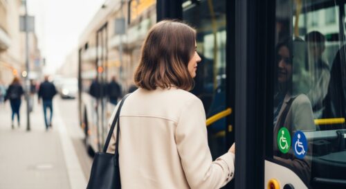 Rewolucja w komunikacji: Nowe rozkłady jazdy autobusów w Czernicy od czerwca 2026!