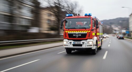 Ewakuacja wrocławskiego autobusu: pasażerowie bezpieczni po pożarze