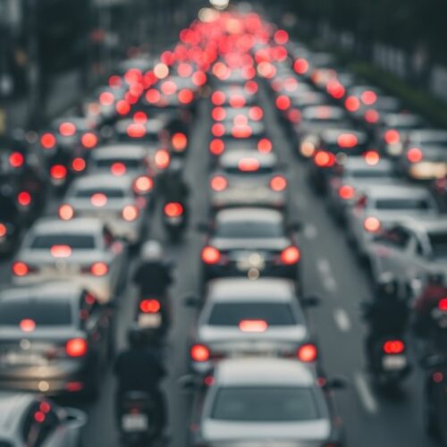 Wypadek na DK8 w Kobierzycach: Utrudnienia w ruchu po zderzeniu z ciężarówką