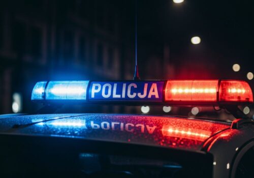 25-latek aresztowany za brutalne groźby i zniszczenie auta sąsiada