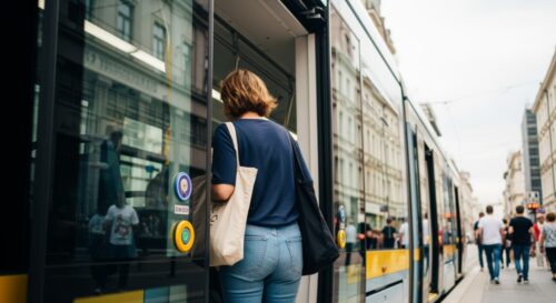 Młody wrocławianin buduje tramwaj z LEGO: Historia Jana i jego rodzinnej pasji