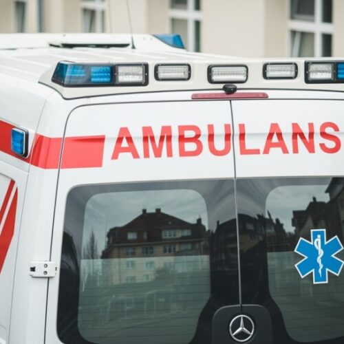 Mali ratownicy w akcji: Policjanci uczą dzieci pierwszej pomocy